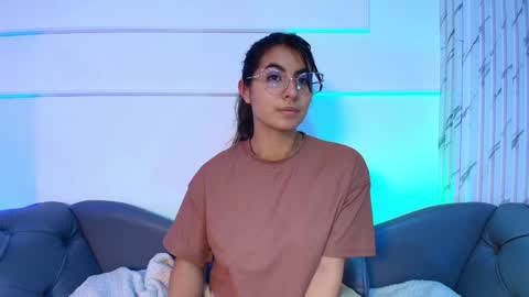  Transmission schedule Monday - Friday 715 am to 200 pm time Colombia  online show from 31, 1, 2025