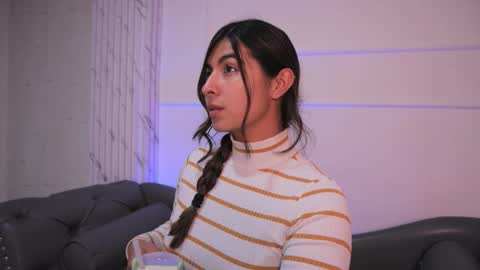  Transmission schedule Monday - Friday 715 am to 200 pm time Colombia  online show from 10, 10, 2025