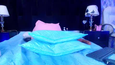 Shelsy online show from 18, 2, 2025