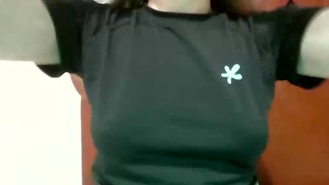 Snapshot of shelsyzevee_ chatting on 6, 11, 2025 shelsyzevee_ online show from 6, 11, 2025