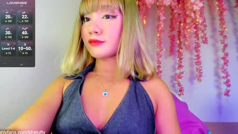 Snapshot of shelutty chatting on 11, 12, 2024 LUTTY online show from 11, 12, 2024