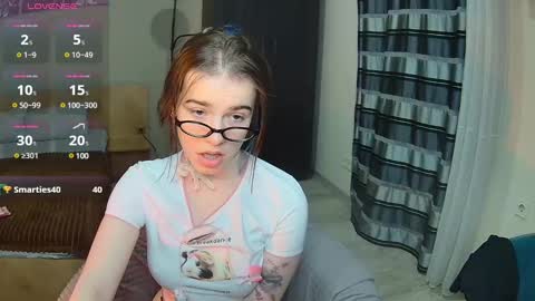 ShelyMoon online show from 3, 3, 2025