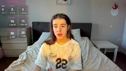 ShelyMoon online show from 6, 10, 2025