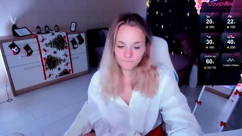 Snapshot of sherill_brill chatting on 28, 12, 2024 Sheril online show from 28, 12, 2024