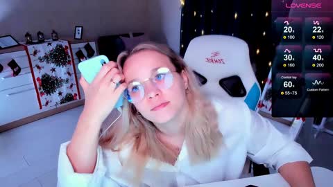 Snapshot of sherill_brill chatting on 28, 12, 2024 Sheril online show from 28, 12, 2024