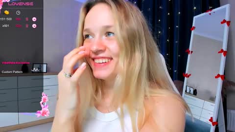 Snapshot of sherill_brill chatting on 6, 3, 2025 Sheril online show from 6, 3, 2025