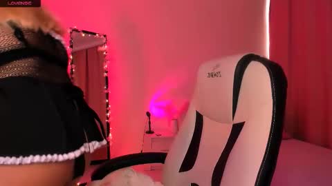 Snapshot of sherill_brill chatting on 12, 9, 2025 Sheril online show from 12, 9, 2025