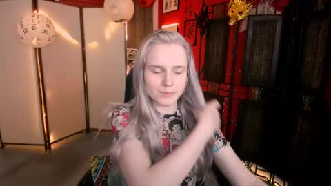 Snapshot of sherributlers chatting on 24, 5, 2026 Sweet Sherri online show from 24, 5, 2026