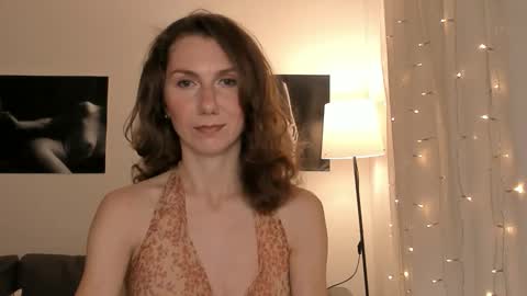 shesleepsnaked online show from 1, 3, 2026