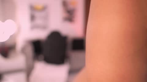 Sheyla Bakerr  online show from 15, 10, 2025