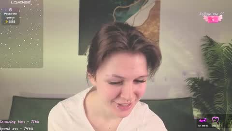 Snapshot of shine_vivi chatting on 8, 1, 2026 Vivi online show from 8, 1, 2026