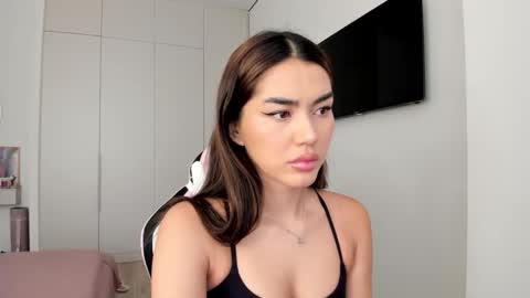 Shineel online show from 11, 2, 2026