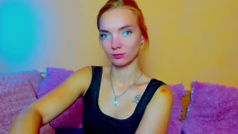Snapshot of shinelikea_diamond chatting on 14, 10, 2025 Alexis online show from 14, 10, 2025