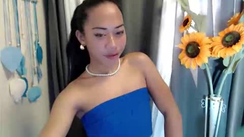 shira_cutttiebigcock online show from 27, 4, 2026