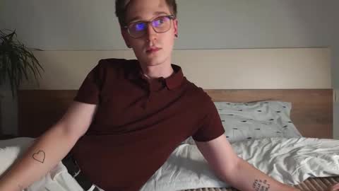 Snapshot of shirizo chatting on 16, 11, 2025 Matthew online show from 16, 11, 2025