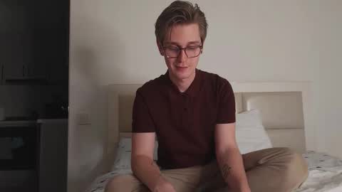 Snapshot of shirizo chatting on 6, 3, 2026 Matthew online show from 6, 3, 2026