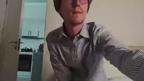 Matthew online show from 26, 7, 2026
