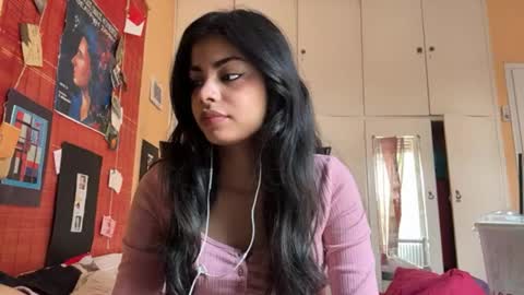Karin online show from 15, 4, 2026