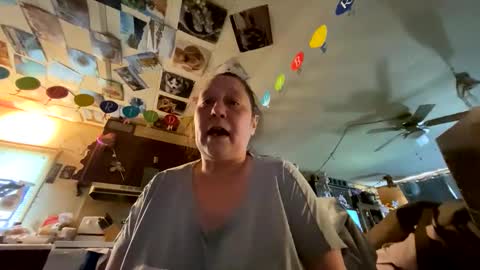 shorty920505 online show from 27, 5, 2026