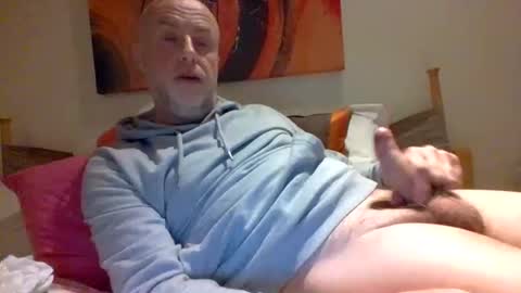 Snapshot of shosting chatting on 11, 12, 2024 JJ online show from 11, 12, 2024