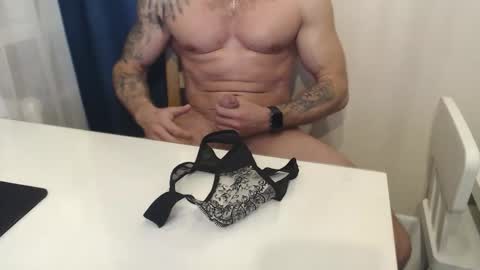 Snapshot of shtirlec86 chatting on 17, 2, 2026 Mary and Piter online show from 17, 2, 2026