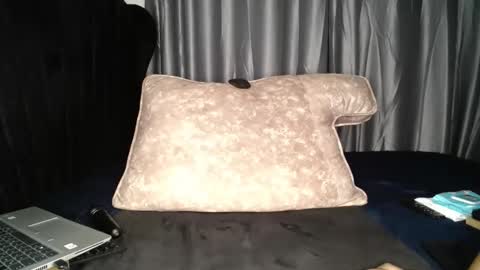 EVA online show from 1, 2, 2025