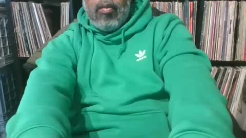 Snapshot of shy333 chatting on 24, 11, 2025 SHY333 online show from 24, 11, 2025