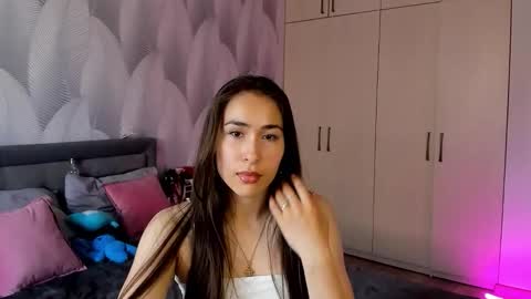 Mika online show from 15, 9, 2025