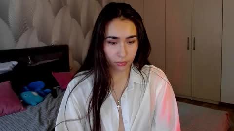 Mika online show from 10, 11, 2025