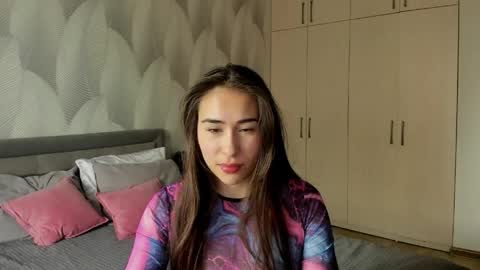 Snapshot of shy_bambiii chatting on 29, 5, 2026 Mika online show from 29, 5, 2026