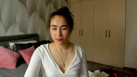 Snapshot of shy_bambiii chatting on 30, 5, 2026 Mika online show from 30, 5, 2026
