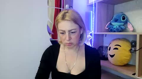shy_girl80 online show from 19, 3, 2026