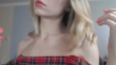 Snapshot of shy_moony chatting on 12, 9, 2025 just Alex online show from 12, 9, 2025