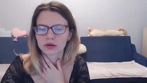 Snapshot of shy_moony chatting on 10, 11, 2025 just Alex online show from 10, 11, 2025