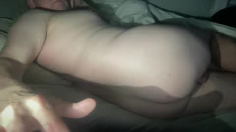 shy_one_cam online show from 29, 1, 2025