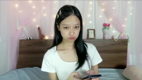 shy_pink_doll online show from 4, 8, 2026