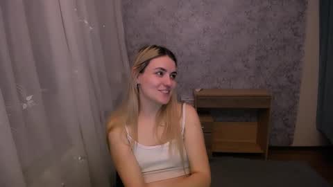 Snapshot of shy_sabrina_ chatting on 11, 3, 2025 shy_sabrina_ online show from 11, 3, 2025