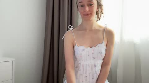 shy_schoolgirl_ online show from 14, 2, 2026