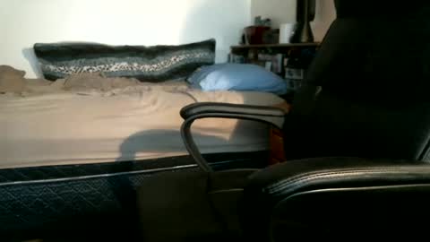 Snapshot of shyboyhugecum2020 chatting on 19, 6, 2026 shyboyhugecum2020 online show from 19, 6, 2026