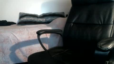 Snapshot of shyboyhugecum2020 chatting on 21, 7, 2026 shyboyhugecum2020 online show from 21, 7, 2026