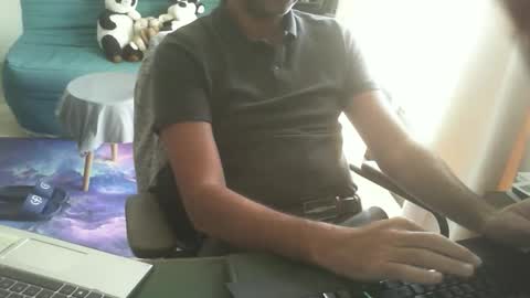 shyfrenchcock online show from 5, 6, 2026