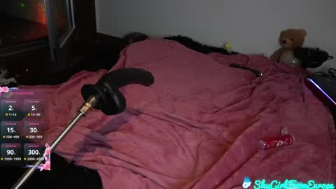 Vivian  online show from 31, 1, 2025