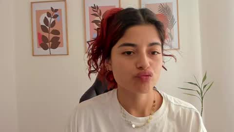 shylittlebunny online show from 25, 2, 2025