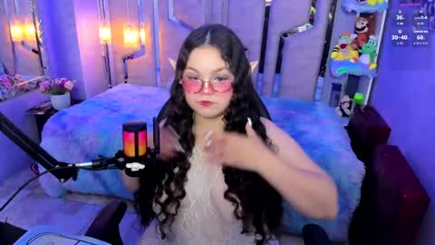 Shyly online show from 17, 4, 2026