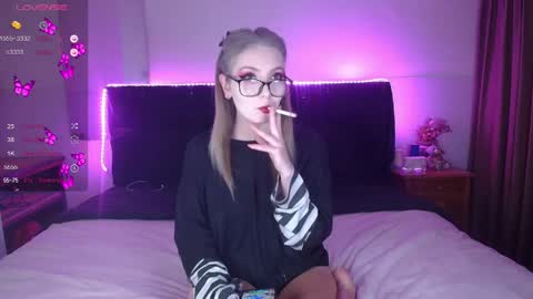 shysweetrish online show from 22, 4, 2026