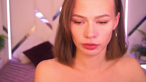 shyysiren online show from 2, 12, 2025