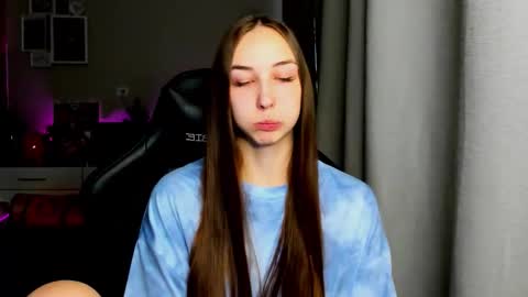 Snapshot of sia0610 chatting on 4, 10, 2025 SIA online show from 4, 10, 2025