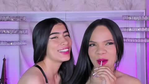 Siara and Zoe tattoo online show from 28, 4, 2026