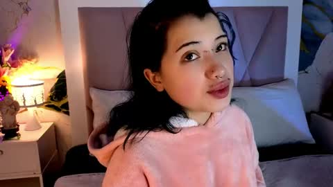 Snapshot of sienna_desiree chatting on 8, 6, 2026 Sienna Desieree online show from 8, 6, 2026