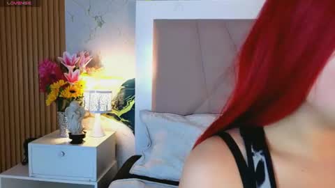 Snapshot of sienna_desiree chatting on 24, 7, 2026 Sienna Desieree online show from 24, 7, 2026